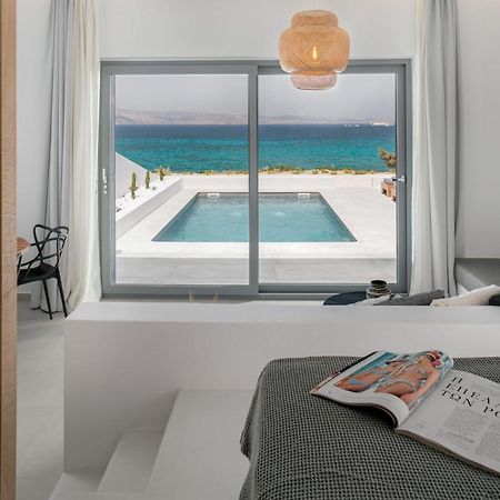Seanfinity Beachfront Suites 米科利维亚 外观 照片