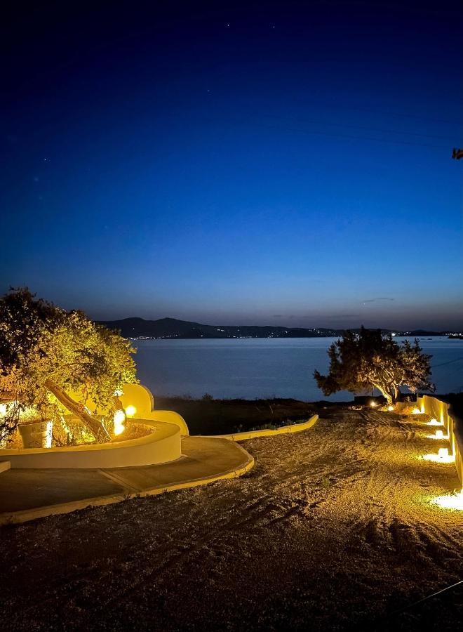 Seanfinity Beachfront Suites 米科利维亚 外观 照片