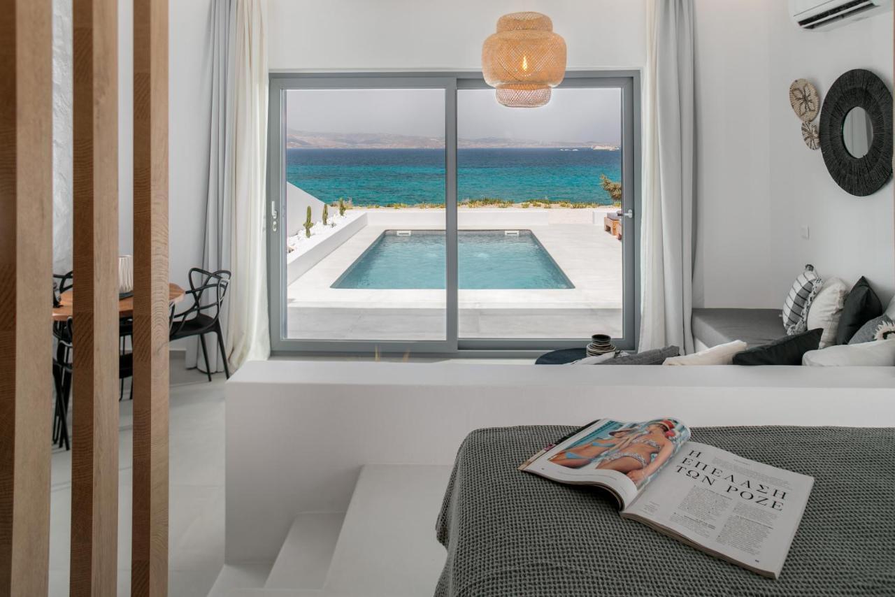 Seanfinity Beachfront Suites 米科利维亚 外观 照片