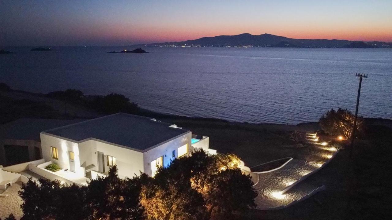 Seanfinity Beachfront Suites 米科利维亚 外观 照片