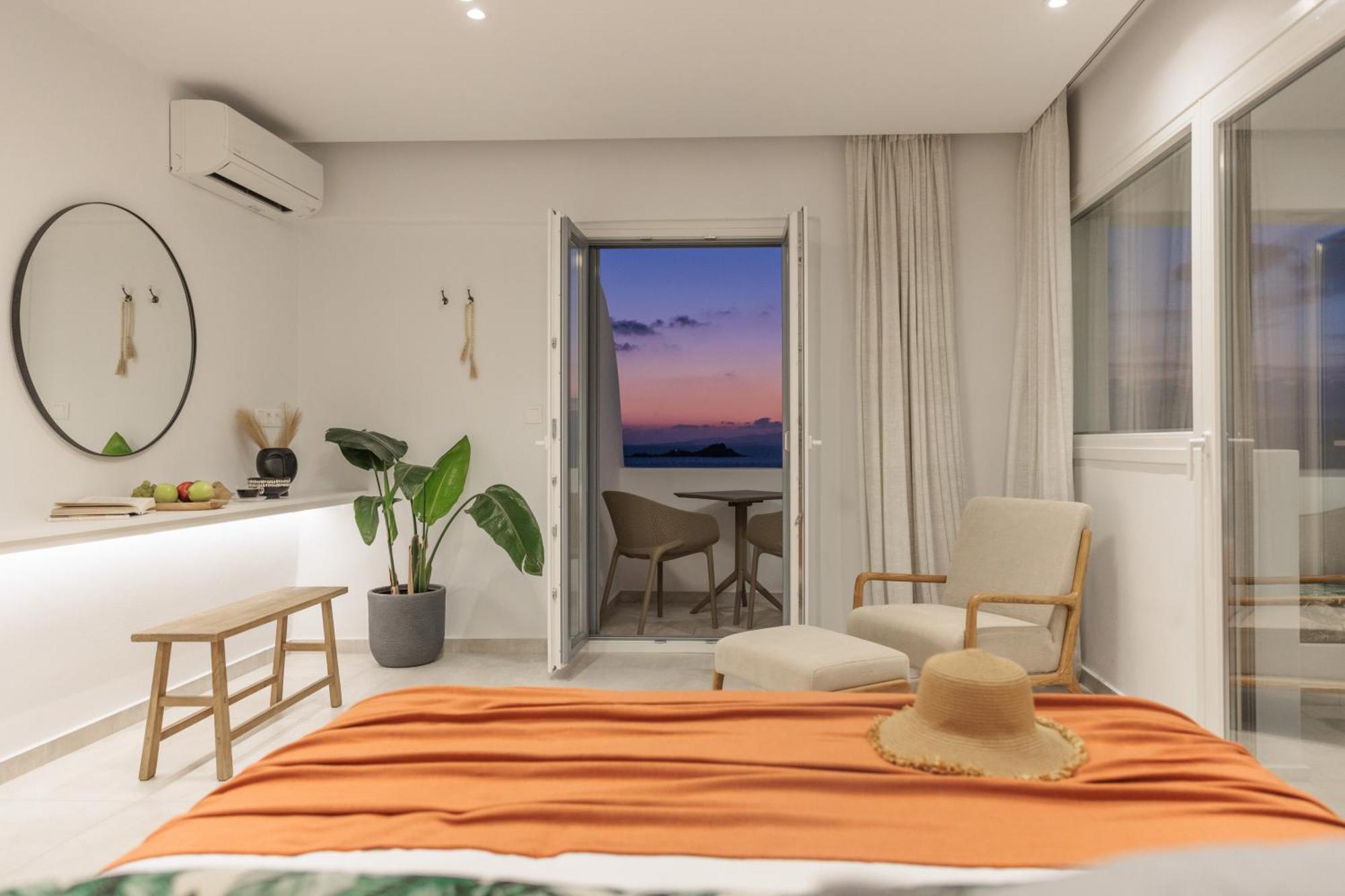 Seanfinity Beachfront Suites 米科利维亚 外观 照片