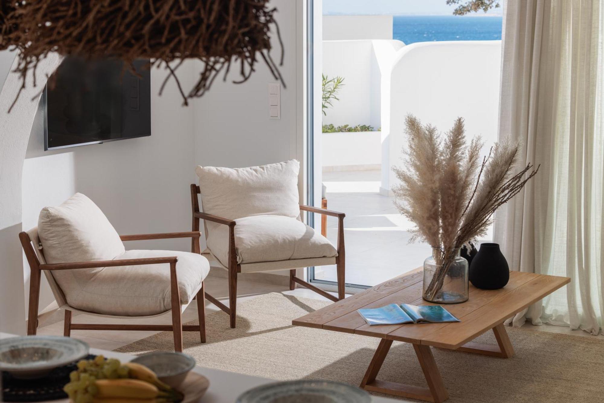 Seanfinity Beachfront Suites 米科利维亚 客房 照片